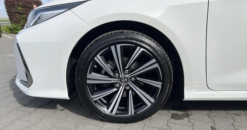 Toyota Corolla cena 105900 przebieg: 24582, rok produkcji 2022 z Cedynia małe 379